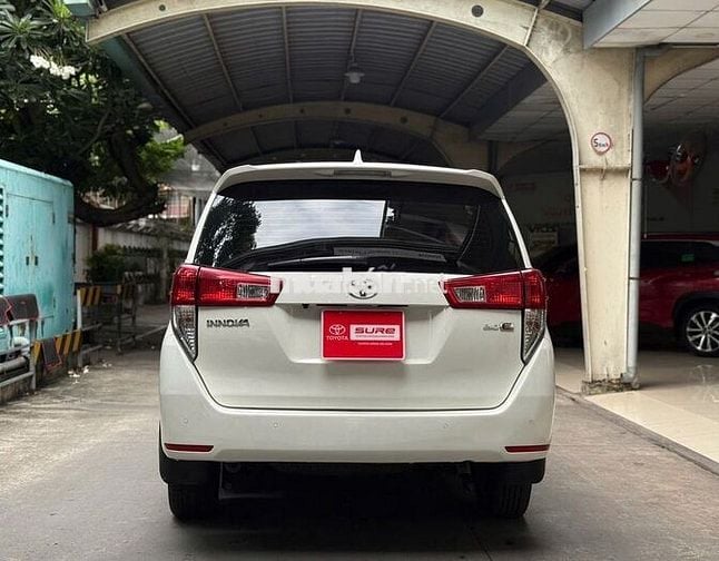 Bán xe Innova E số sàn 2024 xả lỗ, giá 640 tr