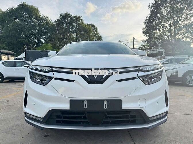 VinFast VF8 Plus SDI 2023 Trắng 54.138 km
