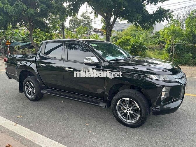 Mitsubishi Triton 2022 Đen