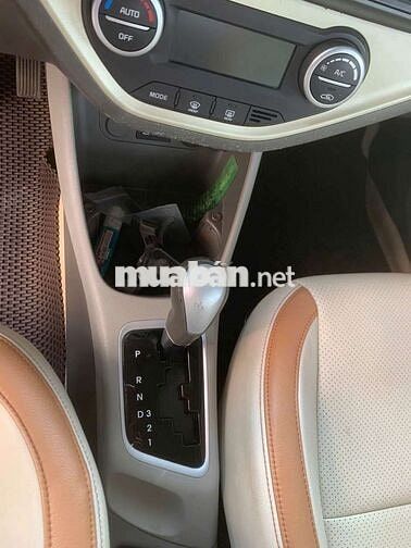 Kia Morning Luxury Trắng Số tự động
