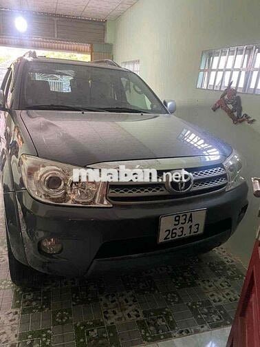 Toyota Fortuner 2010 Xám 250.000km