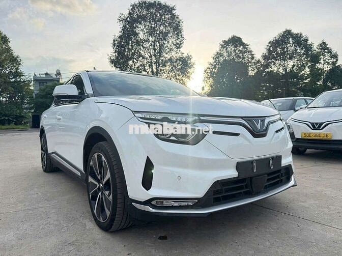 VinFast VF8 Plus SDI 2023 Trắng 54.138 km