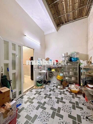 NHÀ RỘNG - CÁCH NGUYỄN VĂN CỪ 50M
