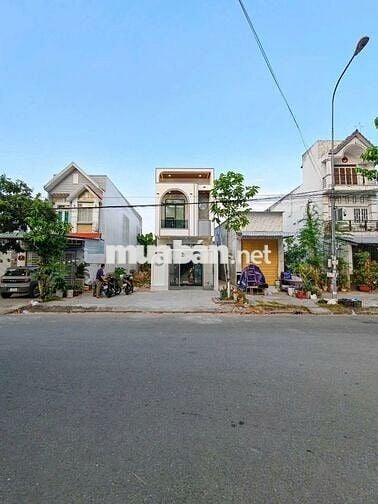 NHÀ TRUNG TÂM CẦN THƠ  - KẾ BÊN SIÊU THỊ AEON MALL NHẬT BẢN, TRƯỜNG ĐH