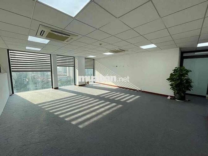 🏢 CHO THUÊ TÒA NHÀ MẶT TIỀN LÊ THÁNH TÔN DT 10 X 27M SD 1.550M  QUẬN 1