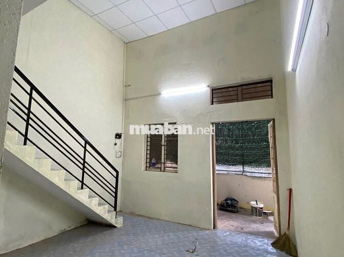 💝Căn gác lửng giá cực rẻ gần trung tâm phố tầm 10p xe máy đường 8m💝