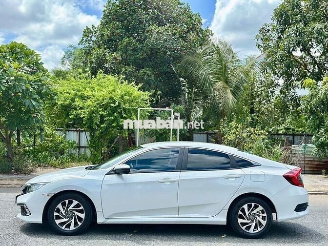 Honda Civic 1.8E 2019 Trắng 97.000km