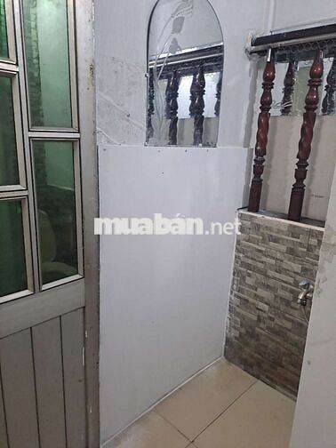 phòng nhỏ có wc riêng,giờ tự do,47/24/13B  Bùi Đình Túy