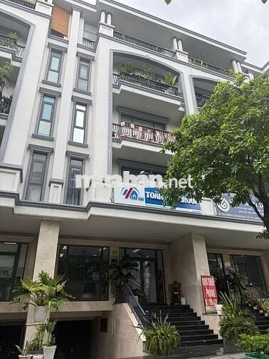 CHO THUÊ NGUYÊN SÀN LÀM VĂN PHÒNG CÔNG TY
