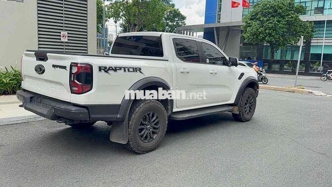 Ford Raptor 2023 Trắng đi ít, xuất hoá đơn cao