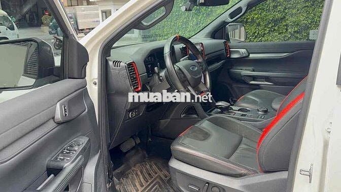 Ford Raptor 2023 Trắng đi ít, xuất hoá đơn cao