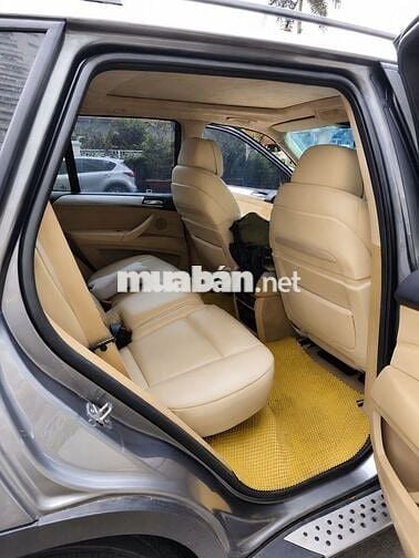 BMW X5 7 chỗ màu Xám