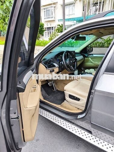 BMW X5 7 chỗ màu Xám