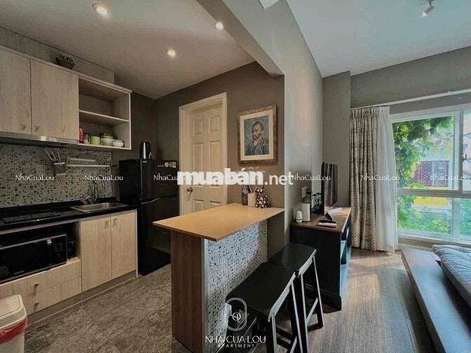 Căn hộ studio full nội thất cửa sổ thoáng đường Nguyễn Văn Cừ quận 5