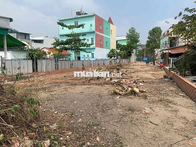 Bán 1000m2 đất mặt tiền đối diện trường tiểu học Phú Hoà 3