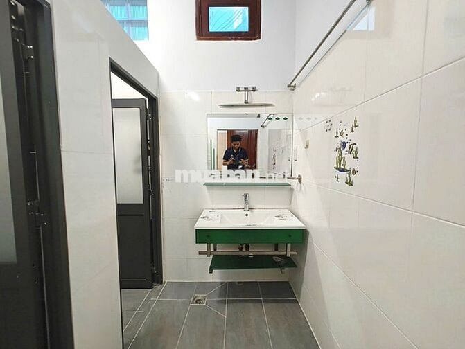 KÝ TÚC XÁ MỚI XÂY NGAY ĐẠI HỌC CÔNG NGHIỆP (IUH) _ VĂN LANG (VLU)
