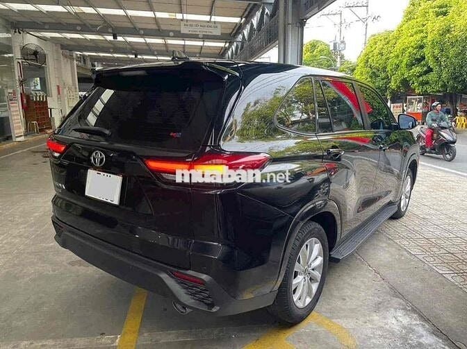 Toyota Innova Cross 2.0V 2025 49.000km Đen