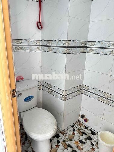 phòng trọ Q.4 giá rẻ có máy lạnh nước nóng lạnh