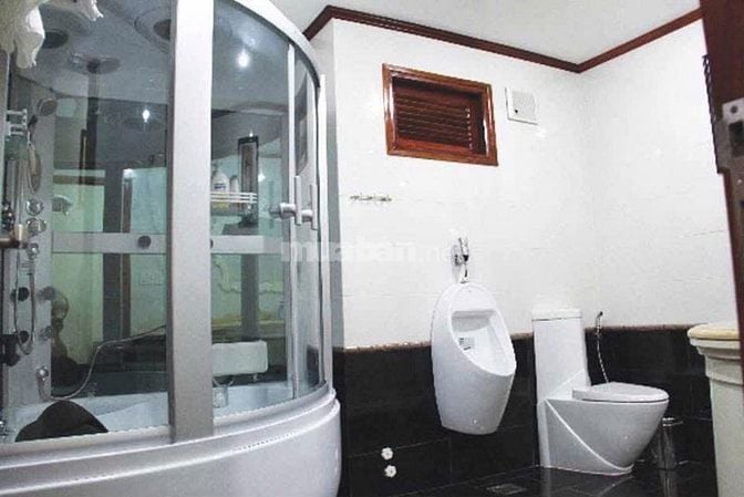 CHÍNH CHỦ BÁN NHÀ 47 HOÀNG DIỆU, DT:4,4x24m, HẦM,TRỆT, 8 LẦU. GIÁ 52TỶ