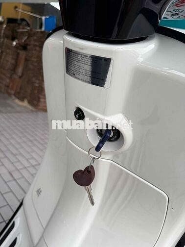 Piaggio Vespa Sprint 125 2024 Trắng 8000km
