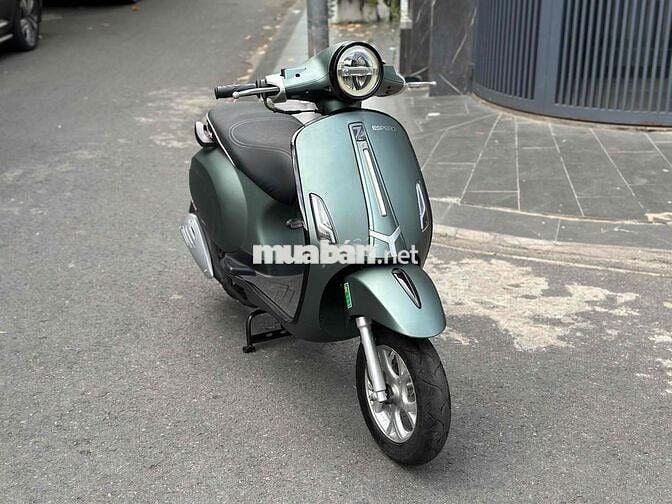 Cần bán xe Vespa 50cc Đk 2023 Bs69 chính chủ