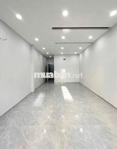NHÀ MỚI ĐẸP TRẮNG SANG  - 391B Tô Hiến Thành, Q10 - Dt 5x20, 3 tầng