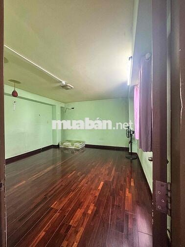 Phòng trọ 30m2 mặt đường Nguyễn Tất Thành