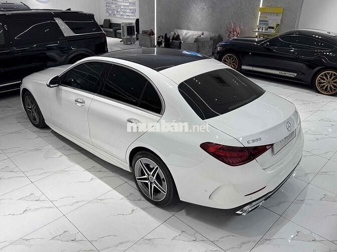 Mercedes-Benz C300 AMG 2022 Trắng 33.888km