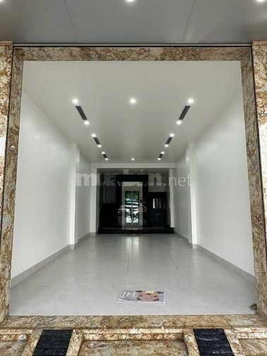 Cho thuê nhà 7 tầng,có thang máy mặt đường Lê Quang Đạokéo dài,Hà Đông