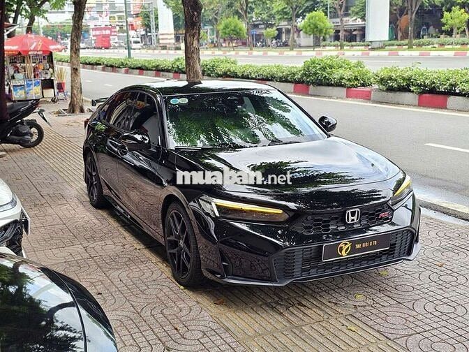 Honda Civic RS 1.5 Turbo 2024 Đen 36.000 km