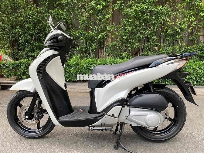 Honda SH Trắng số máy 104 bstp chính chủ