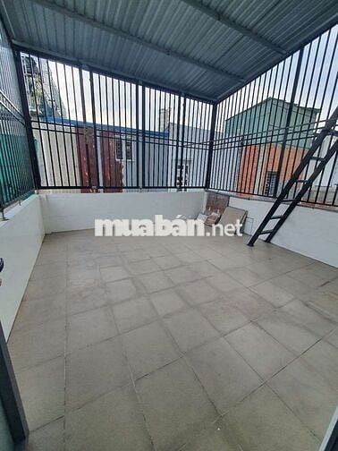 Nhà Mặt Tiền 4,5x30 2lầu 6p ngủ 5tolet