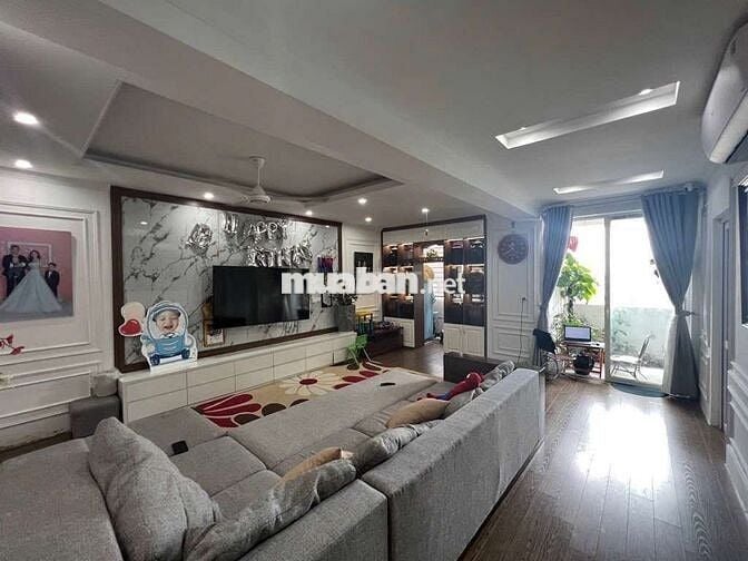 Hơn 40tr/m2 Chung cư Hà Đông 155m2 3PN Căn góc KĐT Văn Khê Full Đồ