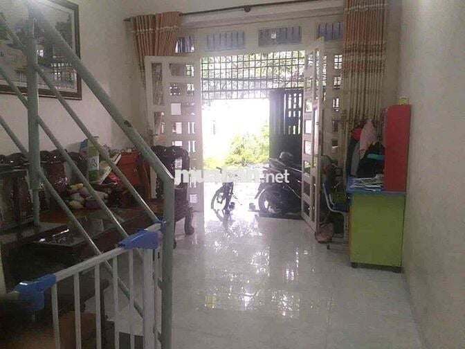 nhà nguyên căn gần chợ hiệp bình- gần gigamal 3 phòng ngủ