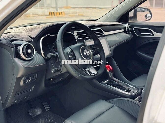 MG ZS Luxury 2023 Trắng 42.000km