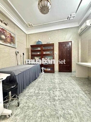BÁN NHÀ LÔ GÓC 2 MẶT HẺM Ô TÔ NGANG 6M LỚN - VÒNG XOAY LÊ ĐẠI HÀNH .
