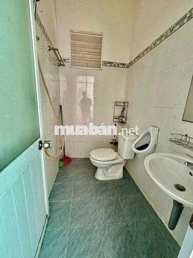 Cho Thuê Nhà 110m2 1Trệt 1Lầu 2Pn 2Wc Hẻm Xe Tải Vườn Lài Gần Cầu Sắt