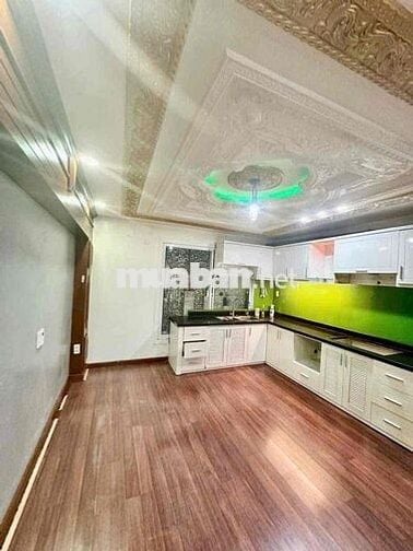 Cho Thuê Nhà Hẻm Tải DT 220m2 1Trệt 1Lửng 3Lầu 5Pn 4Wc Sân Thượng