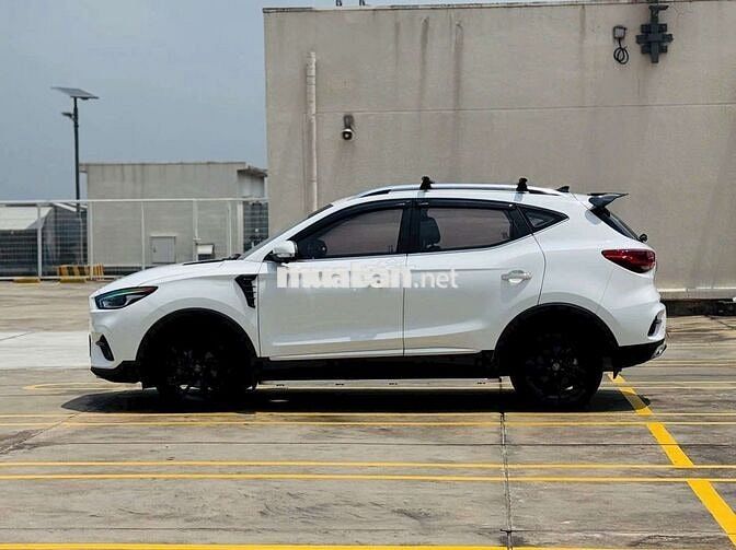 MG ZS Luxury 2023 Trắng 42.000km