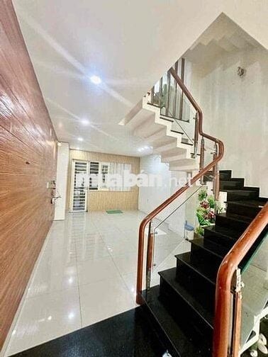Cho Thuê Nhà Hẻm Tải DT 220m2 1Trệt 1Lửng 3Lầu 5Pn 4Wc Sân Thượng
