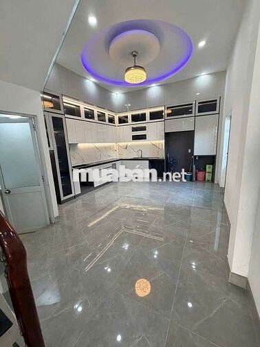 CHO THUÊ NHÀ 5PN 5WC GIÁ 12TRIUE 
