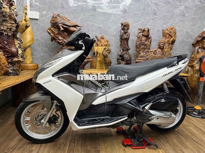 Honda Airblade chính chủ biển SG máy bao êm