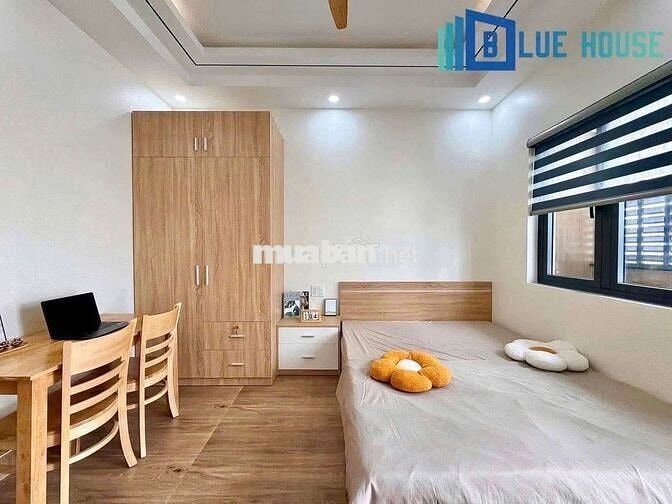 Cho thuê căn hộ Studio ban công full nội thất Lê Thánh Tôn Quận 1 