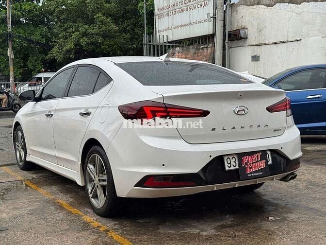 Hyundai Elantra 2019 1.6 Turbo, màu trắng,8v7 km