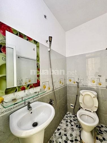 Bán nhà hẻm, Đường Số 8, Gò Vấp, 52 m² (4m x 13m), 2 phòng ngủ, 3 tầng