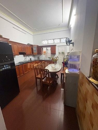 Nhà MT Đ. số 2 , Cư Xá RaDa ,DT 4x20m, 3.5 tấm, sẵn nội thất, 18 triệu