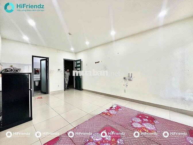 STUDIO SIÊU RỘNG CÁCH AEON TÂN PHÚ 550 MÉT CÓ SẴN MÁY LẠNH BẾP DÀI