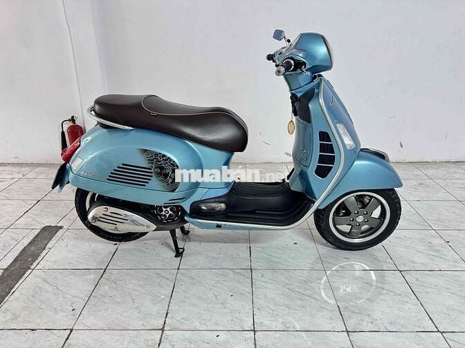 Piaggio Vespa GTS 125 Kỷ niệm 70 năm Xanh 18000 km
