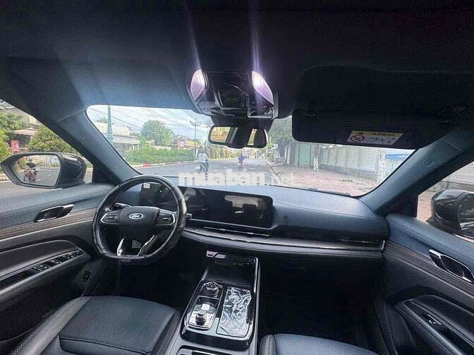 Ford Territory Titanium X 2023 xe đi lướt