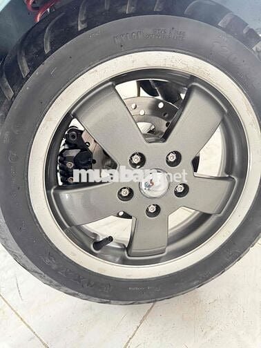 Piaggio Vespa GTS 125 Kỷ niệm 70 năm Xanh 18000 km